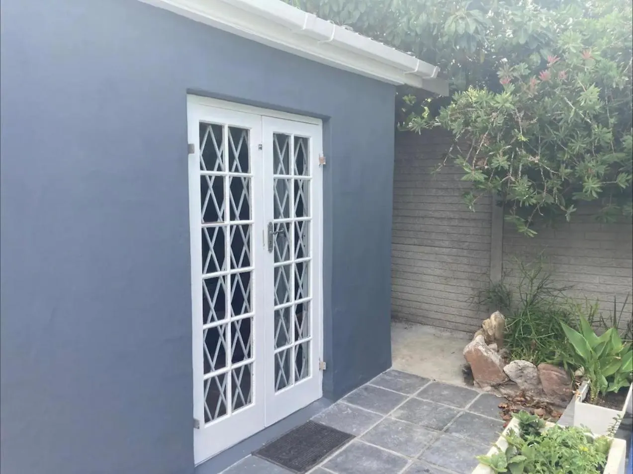 Tranquil Garden Cottage Cape Town