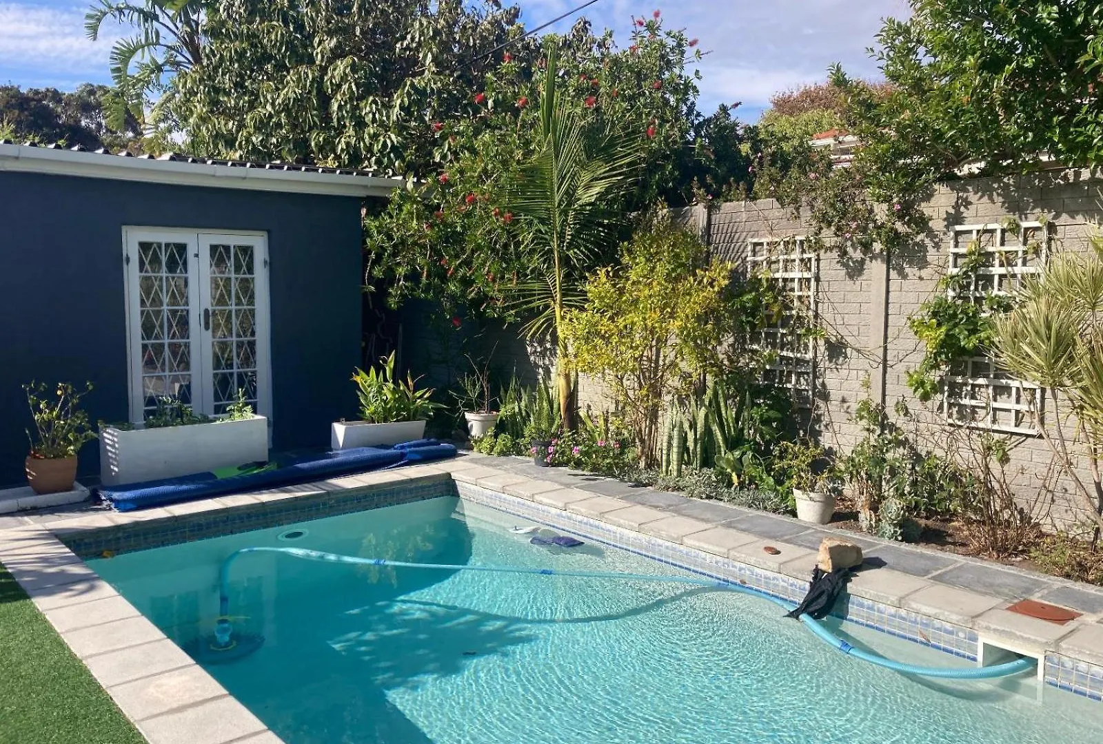 Tranquil Garden Cottage Cape Town